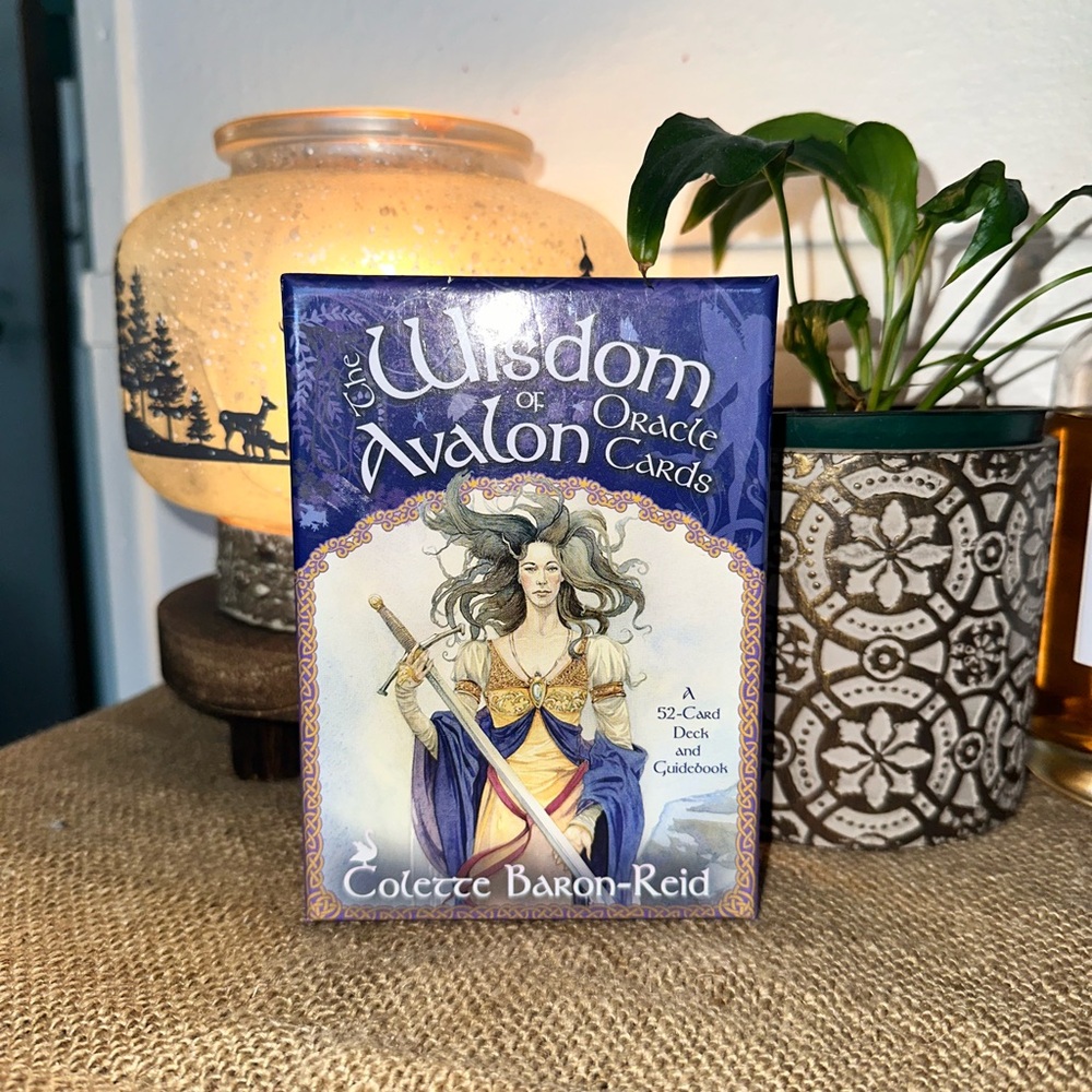 Wisdom of Avalon Oracle Cards